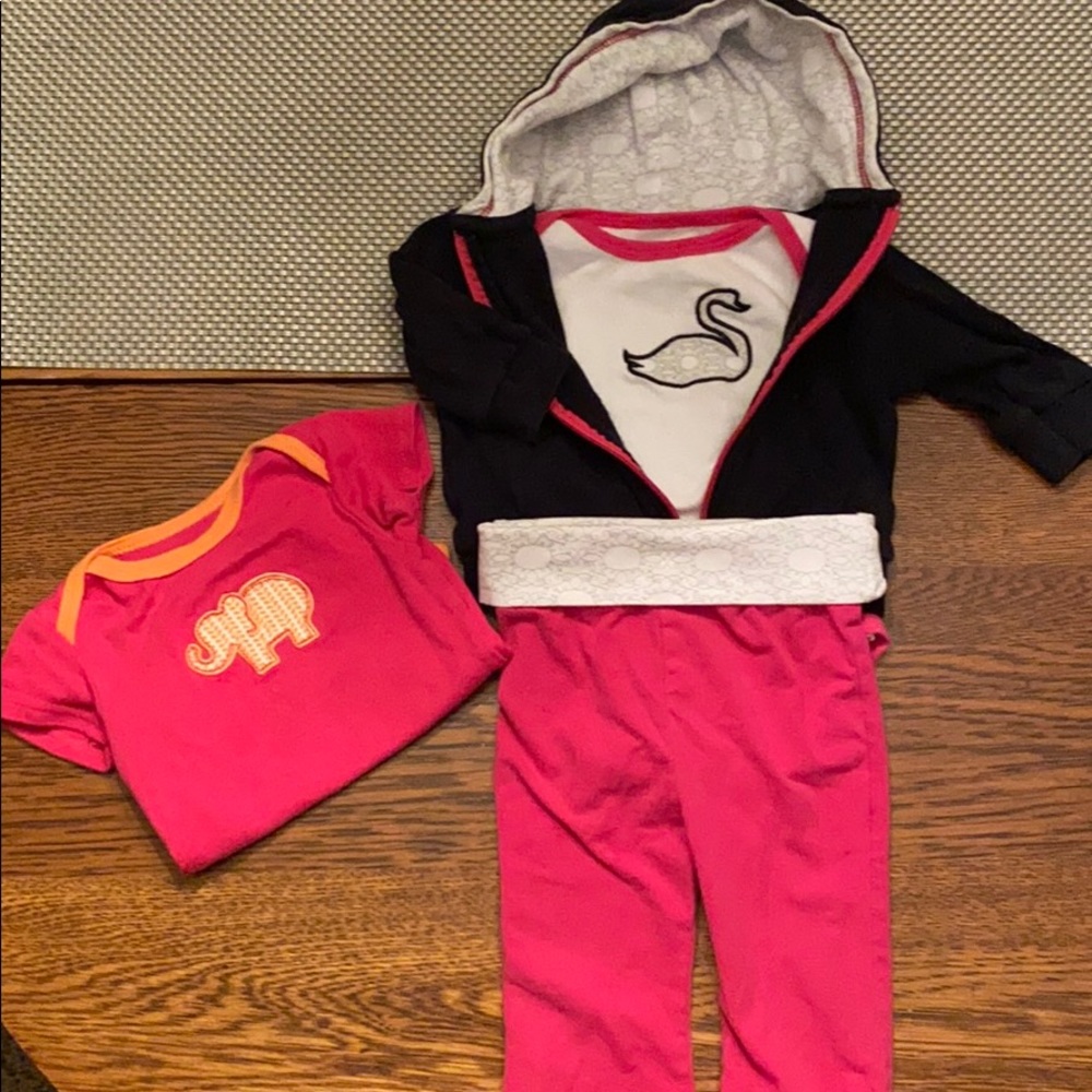 3 piece Yoga Sprout swan outfit 6-9 mos + 1 onesie